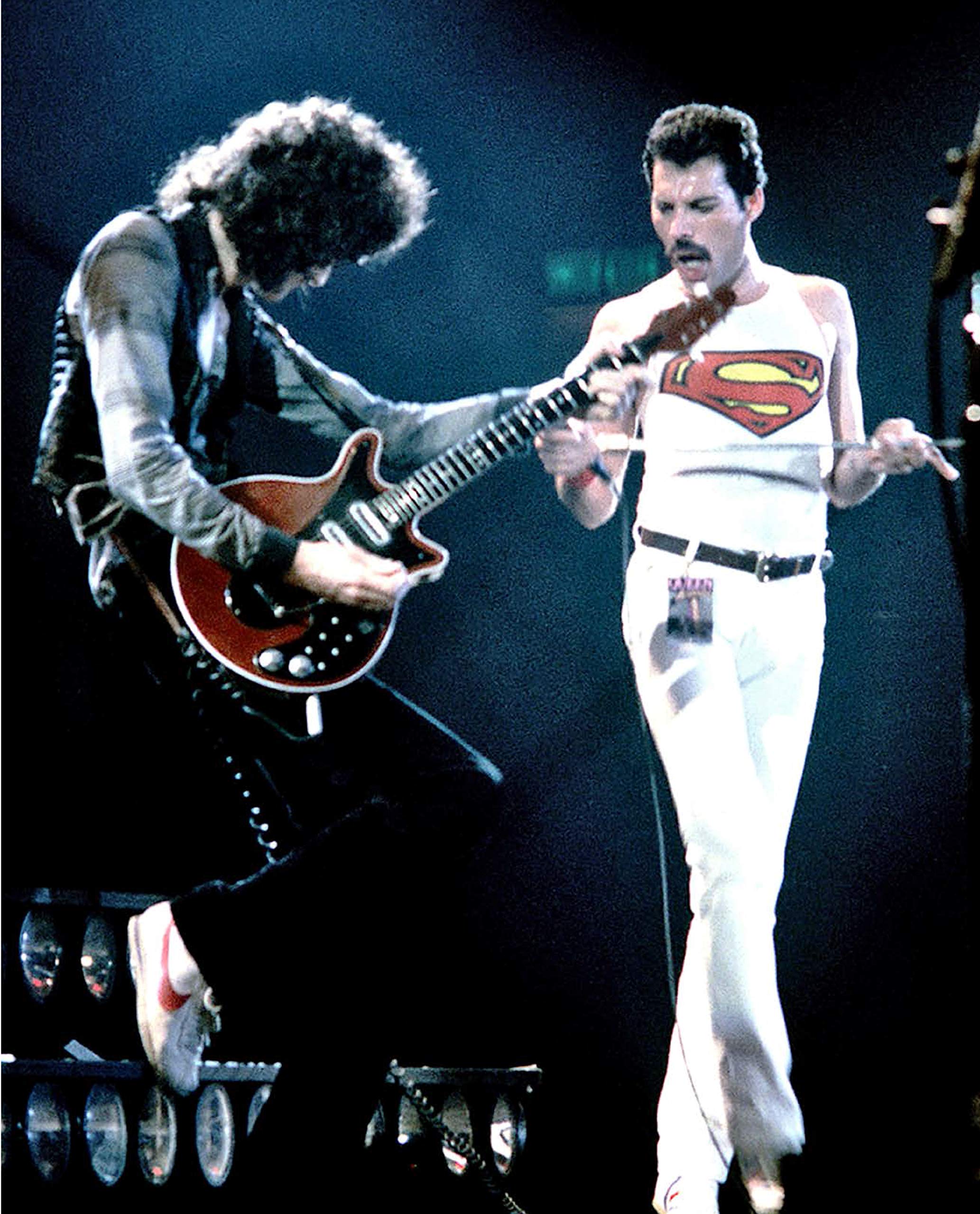 Sprea Queen speciale d'approfondimento rivista musicale numero singolo